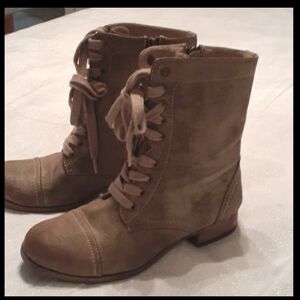 Mia, Parrade, women's size 7 taupe lace up zip sides granny combat Moto boots